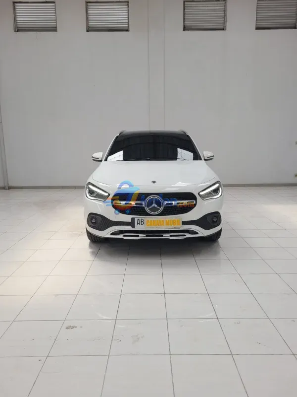 Mercedes-Benz GLA200 1.3 Progresive Line facelift 2020
