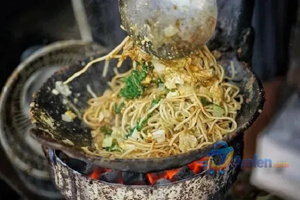 Bakmi Jawa Pak Gareng – Bakmi Legendaris Semarang Sejak 1970-an