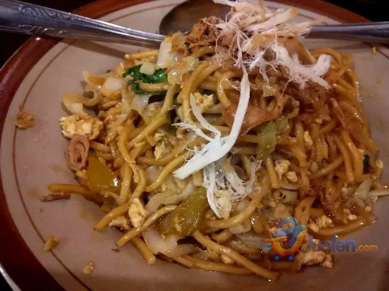 Bakmi Djowo Pak Doel Noemani – Bakmi Jawa Favorit di Pusat Kota